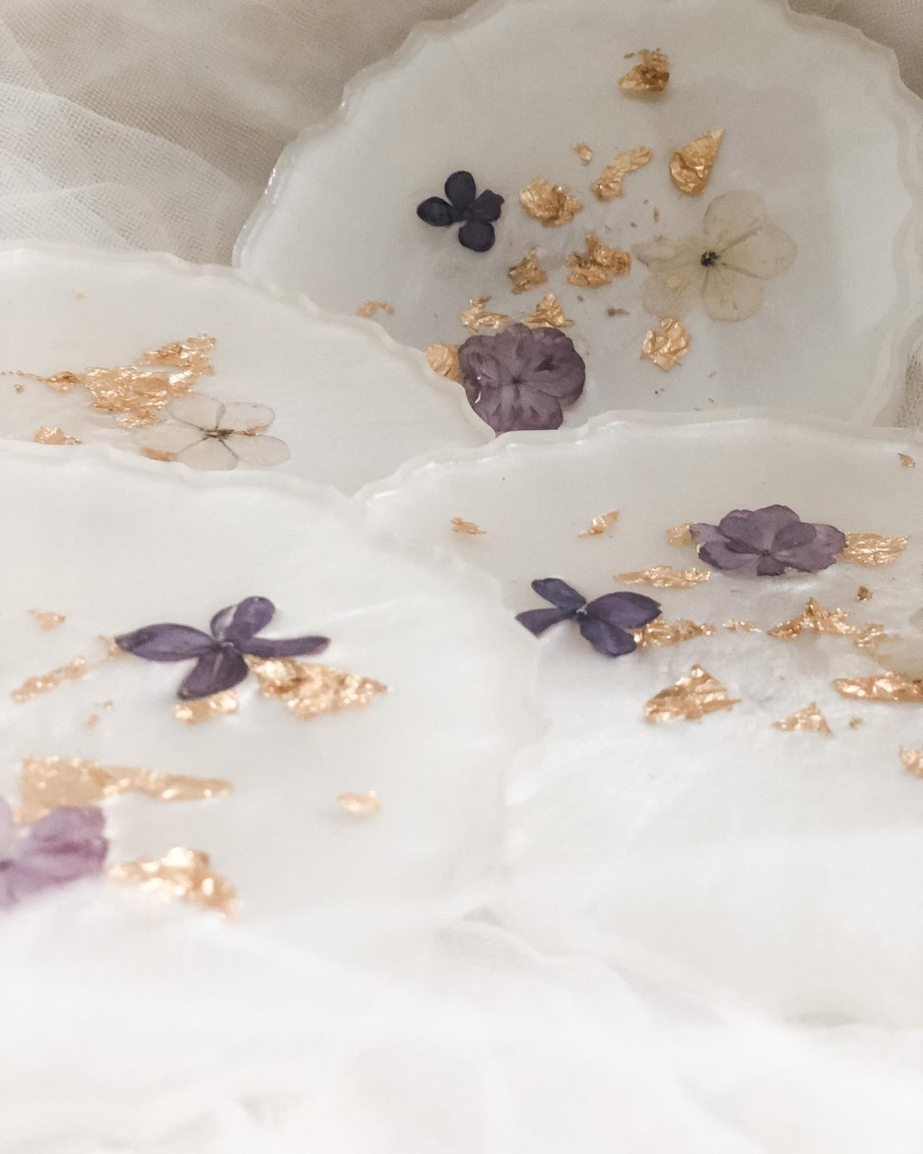 White Flower Resin Coaster Set